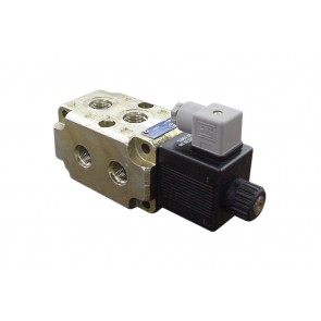 Solenoid Double Selector Valve - 24VDC #12 SAE